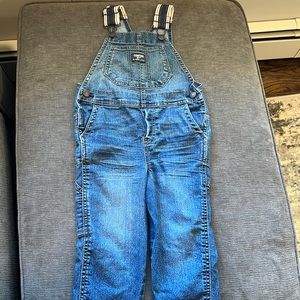 OshKosh Bgosh denim overalls 3t. Worn one time.